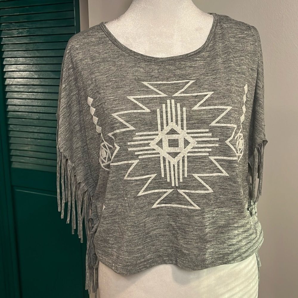 Forever 21 gray fringe southwestern print crop top - S - Picture 2 of 11